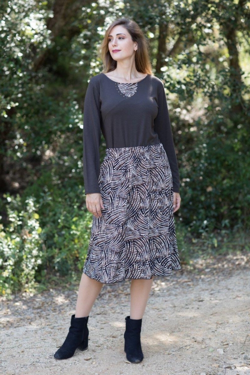 17052- Blusa, 17020- Falda