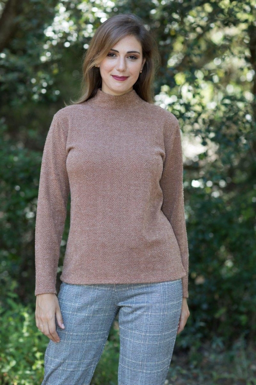 x17033- Caramelo, rosa, verde, gris claro, teja, negro 17008- Pantalón cuadros